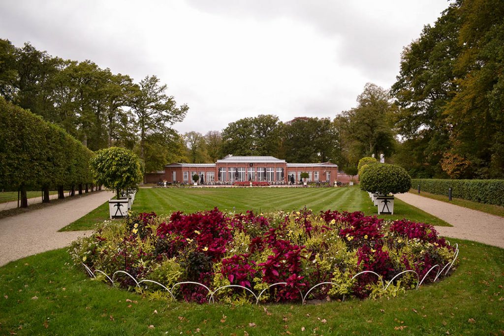 Het vernieuwde terrein rondom de Orangerie 